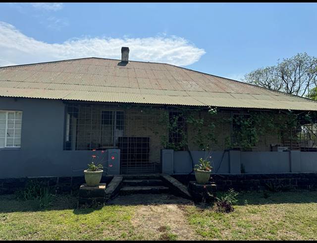 3 BEDROOM FREEHOLD FOR SALE IN WEENEN